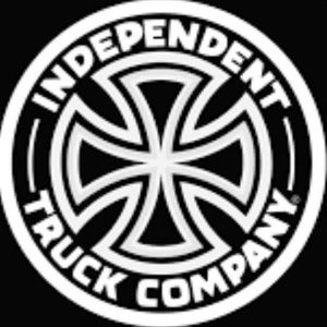 Meet your Posher, Dominic